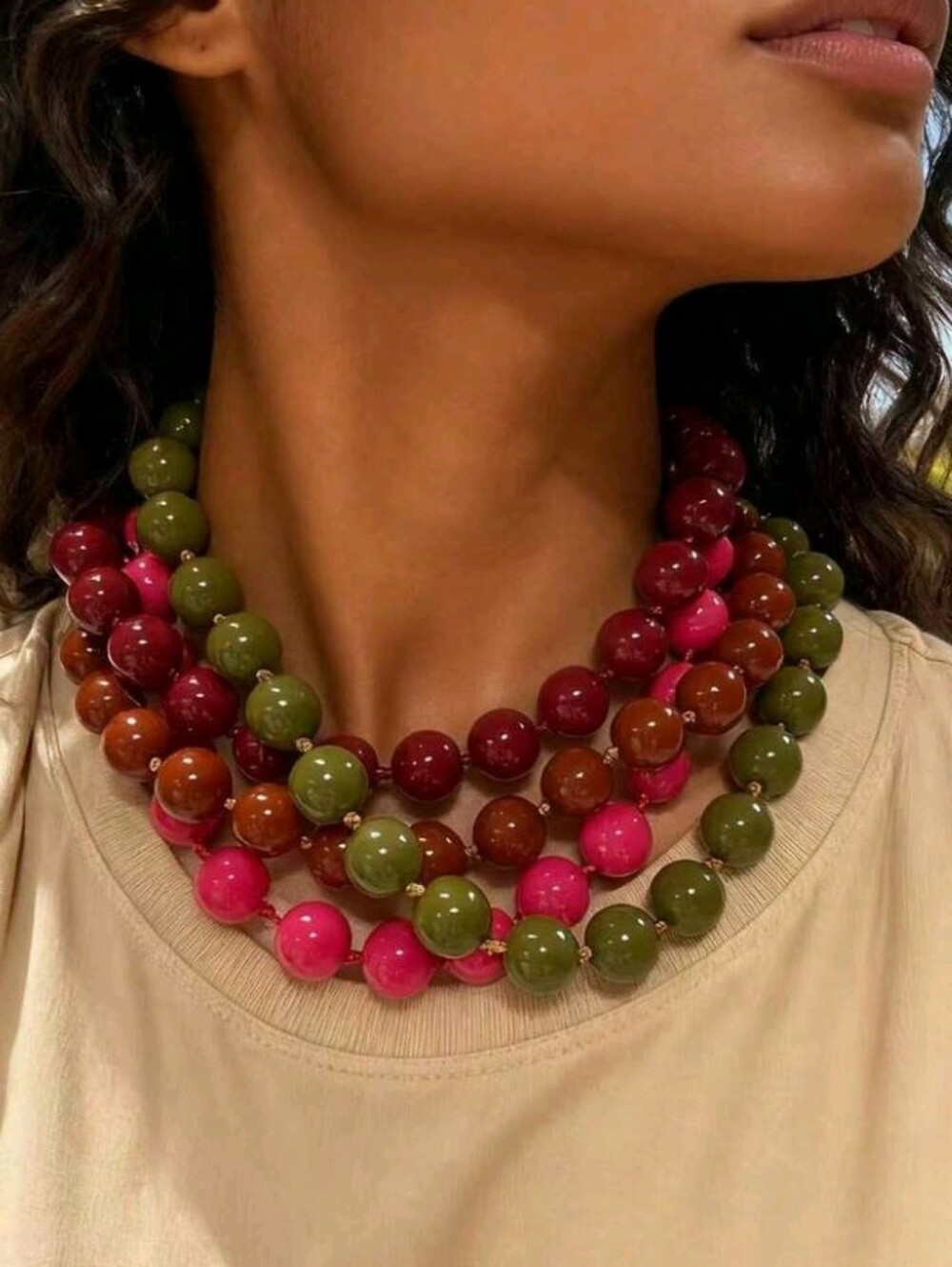 NEW! Green Olive Bead with Gold Plted Hardaware Choker Necklace